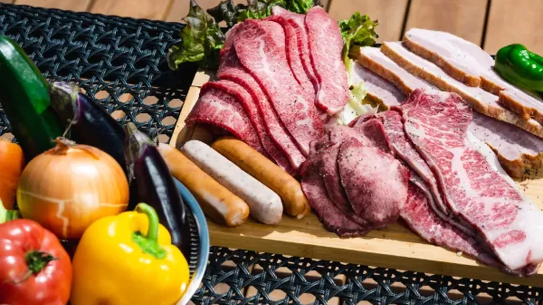 自然で味わう極上のBBQディナー